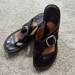 BORN Brown Leather Wedge Heel Sandals Women's Size 7 Adjustable Thong Style